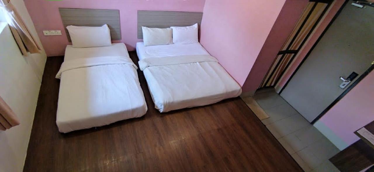 Dream House Hotel Skudai Eksteriør billede